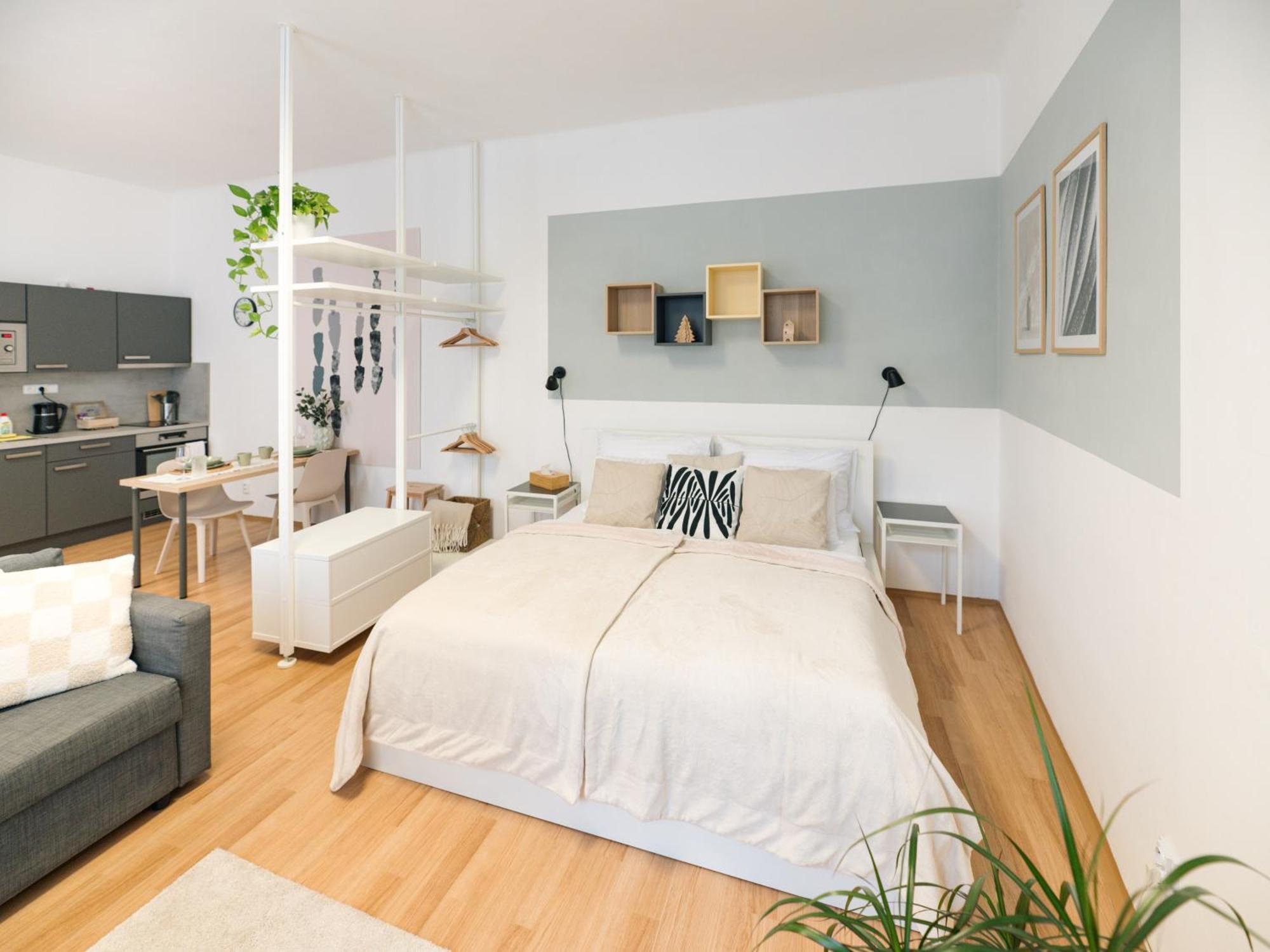 7 Nights Apartments Dominikanske N. Бърно Екстериор снимка